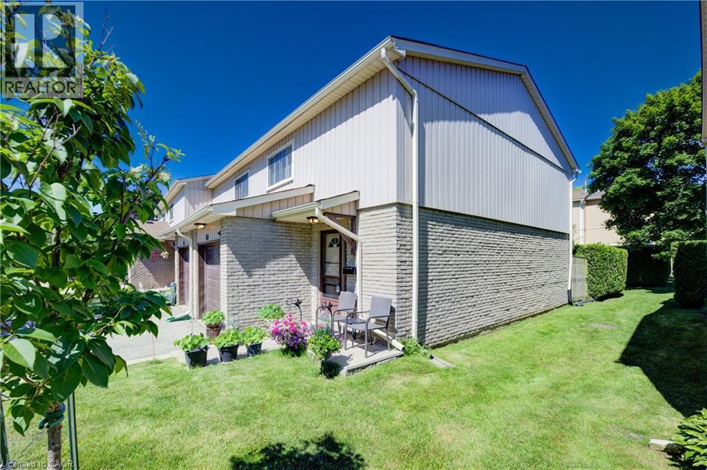 51 PAULANDER Drive Unit# 60, Kitchener, Ontario, N2M5E5 — Photo 2