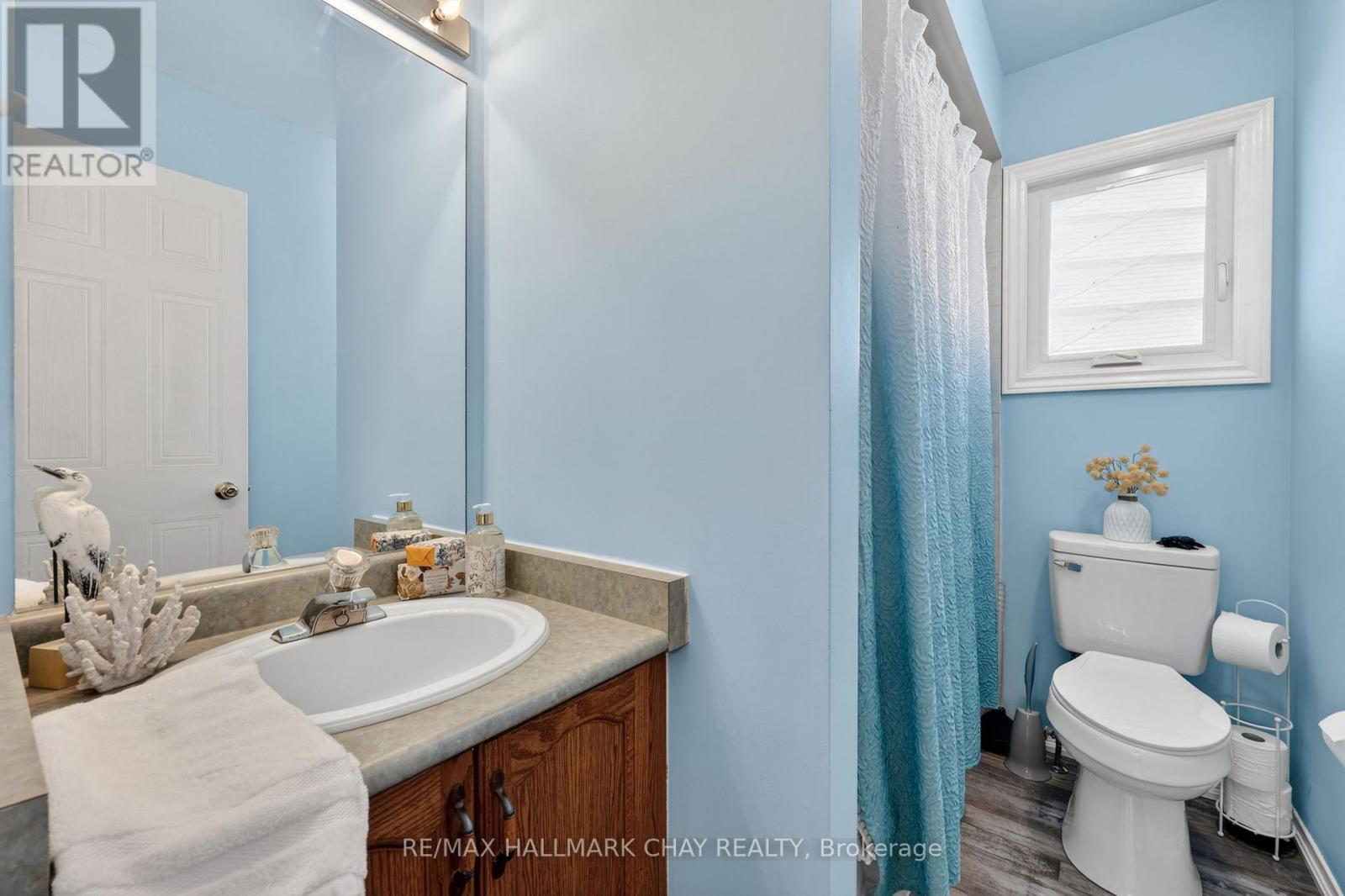 194 WESSENGER DRIVE, Barrie (Holly), Ontario, L4N8N9 — Photo 9