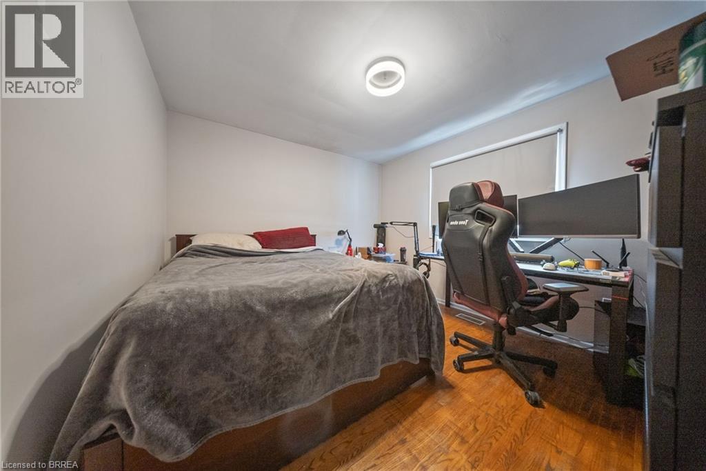 330 EAST 18TH Street, Hamilton, Ontario, L9A4P8 — Photo 12