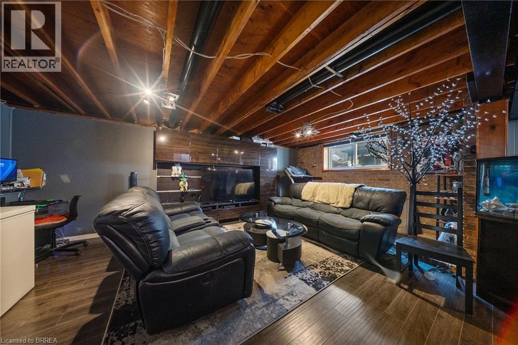330 EAST 18TH Street, Hamilton, Ontario, L9A4P8 — Photo 16