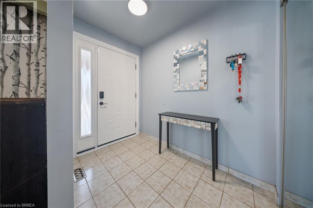 330 EAST 18TH Street, Hamilton, Ontario, L9A4P8 — Photo 4