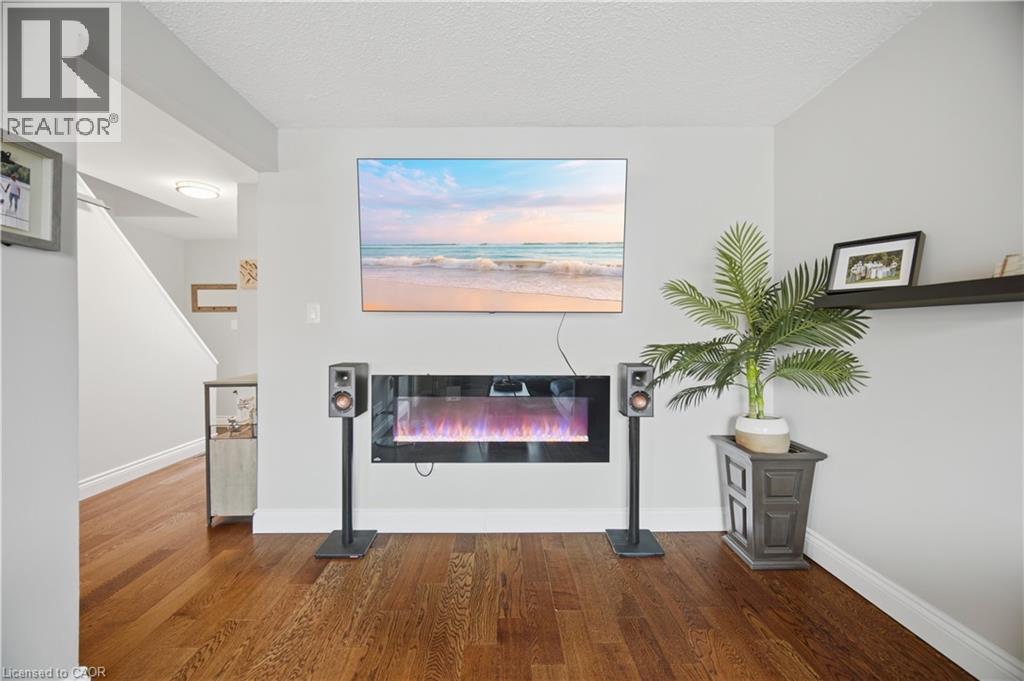 1350 LIMERIDGE Road E Unit# 68, Hamilton, Ontario, L8W1L6 — Photo 8