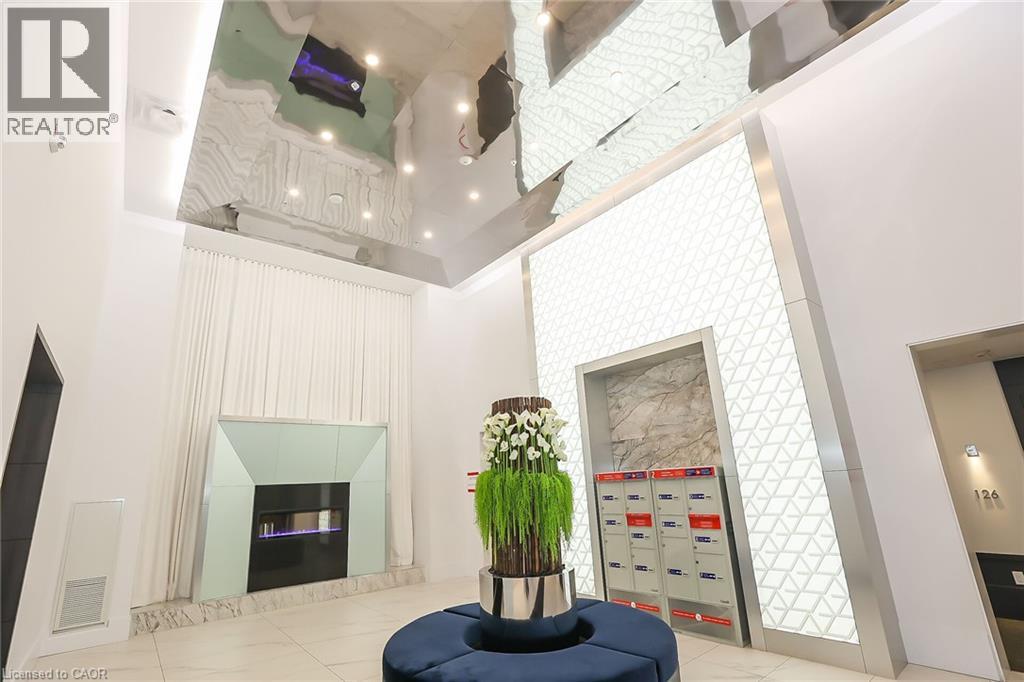 16 CONCORD Place Unit# 431, Grimsby, Ontario, L3M0J1 — Photo 3