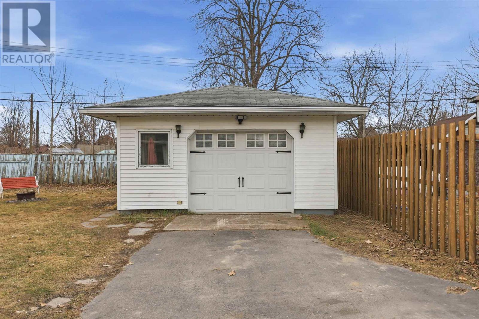 308 Boundary RD, Sault Ste. Marie, Ontario, P6A5C1 — Photo 42