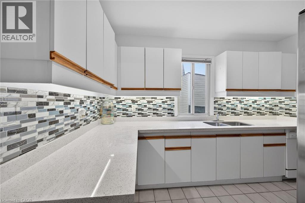 76 WEXFORD Avenue S, Hamilton, Ontario, L8K2N6 — Photo 12