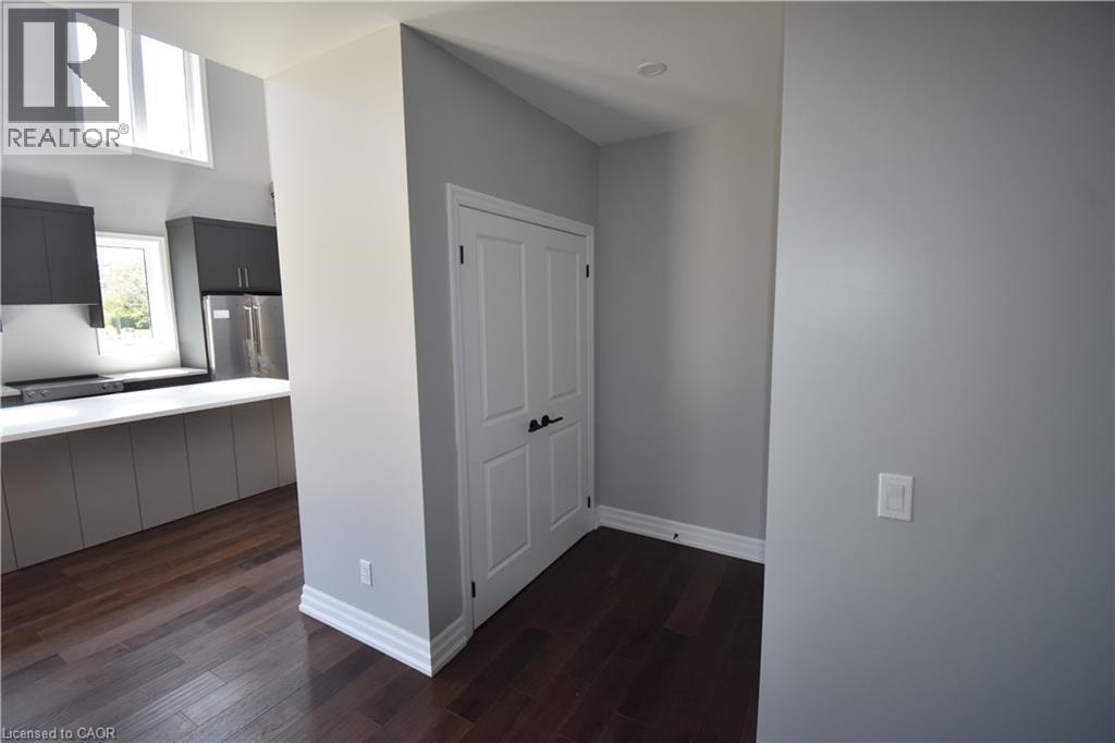 1294 CORIC Avenue Unit# 1, Burlington, Ontario, L7R3S3 — Photo 15