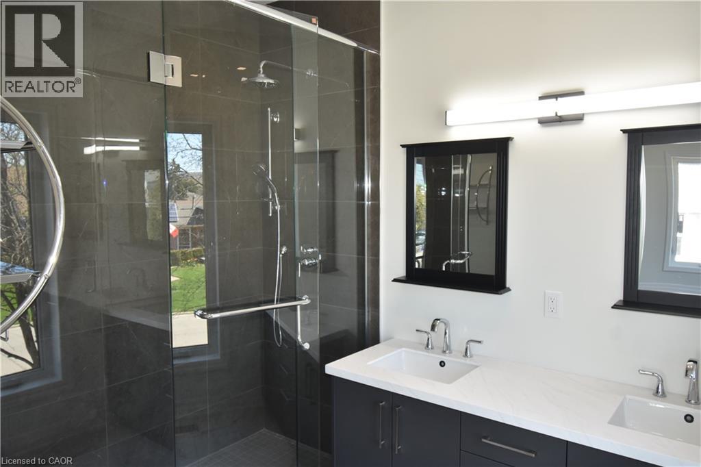 1294 CORIC Avenue Unit# 1, Burlington, Ontario, L7R3S3 — Photo 26