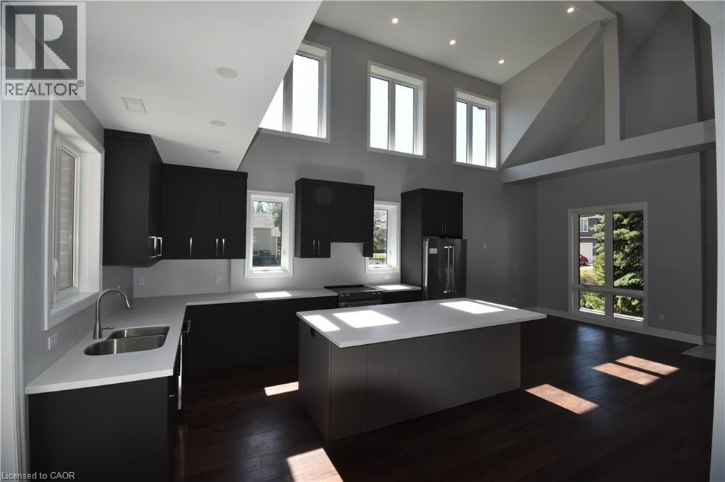 1294 CORIC Avenue Unit# 1, Burlington, Ontario, L7R3S3 — Photo 3