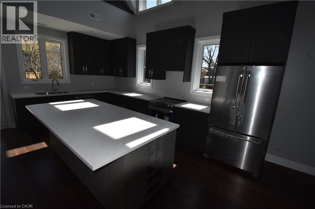 1294 CORIC Avenue Unit# 1, Burlington, Ontario, L7R3S3 — Photo 8