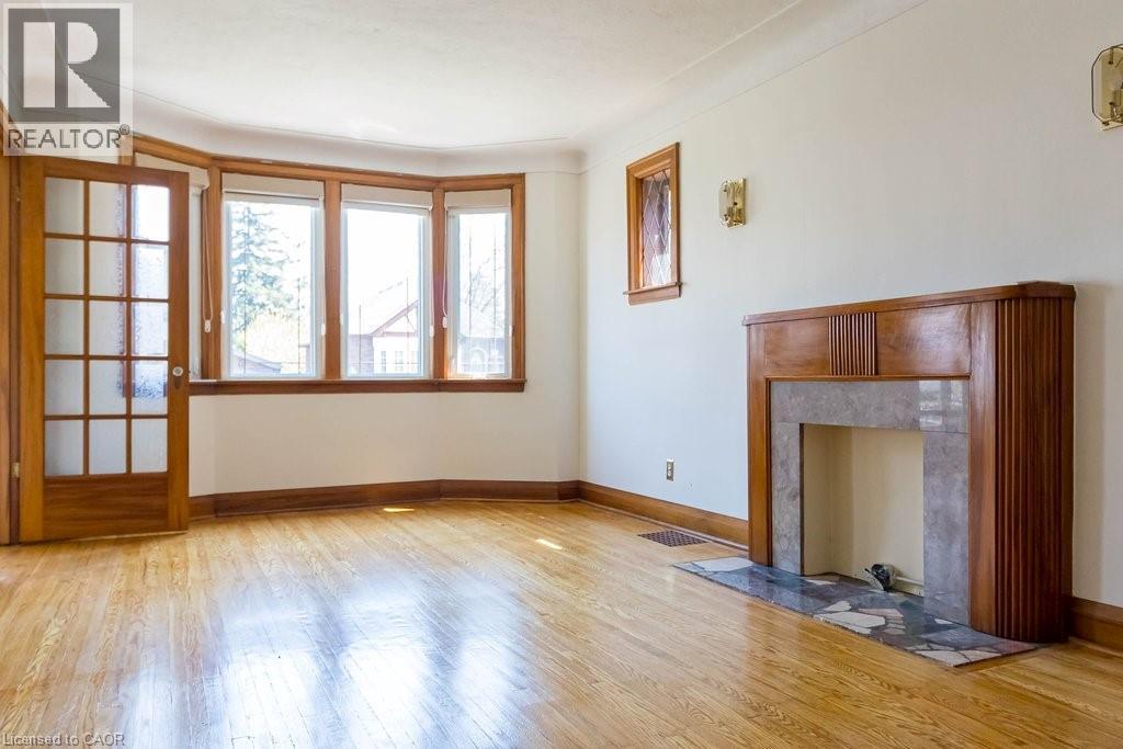 157 LONGWOOD Road N, Hamilton, Ontario, L8S3V8 — Photo 5