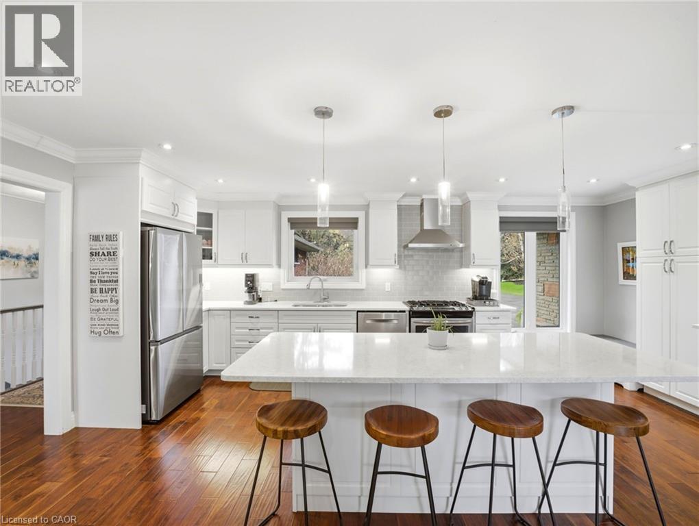 30 CARL Crescent, Waterdown, Ontario, L8B0G5 — Photo 14