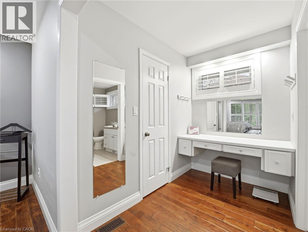 30 CARL Crescent, Waterdown, Ontario, L8B0G5 — Photo 27