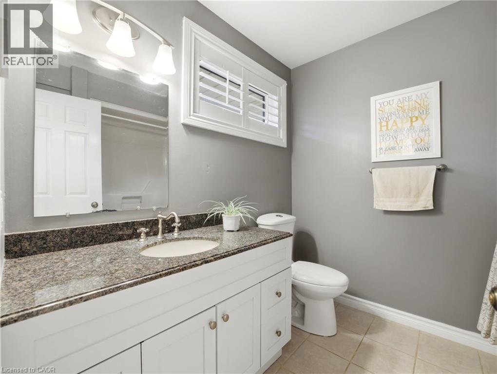 30 CARL Crescent, Waterdown, Ontario, L8B0G5 — Photo 28