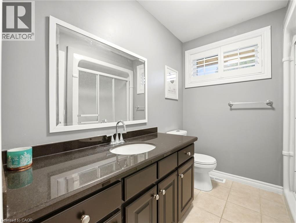 30 CARL Crescent, Waterdown, Ontario, L8B0G5 — Photo 31