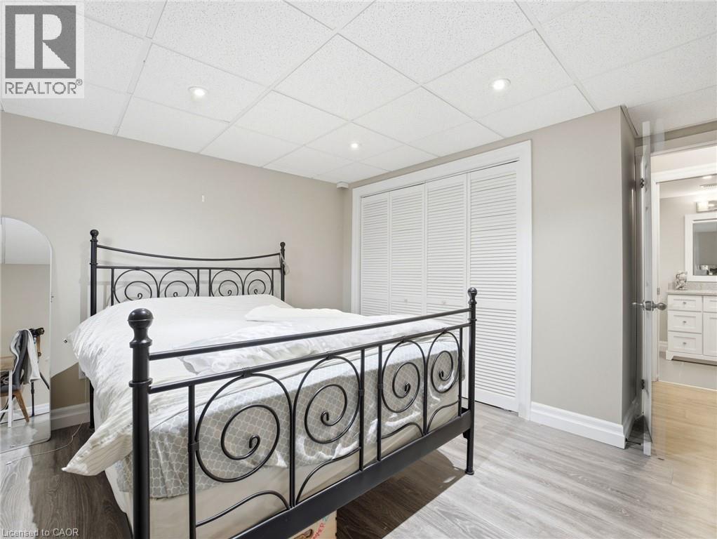 30 CARL Crescent, Waterdown, Ontario, L8B0G5 — Photo 36