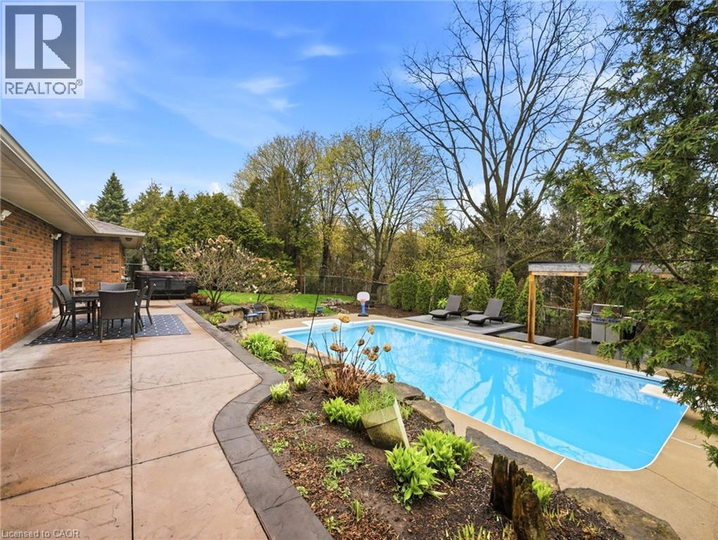 30 CARL Crescent, Waterdown, Ontario, L8B0G5 — Photo 41