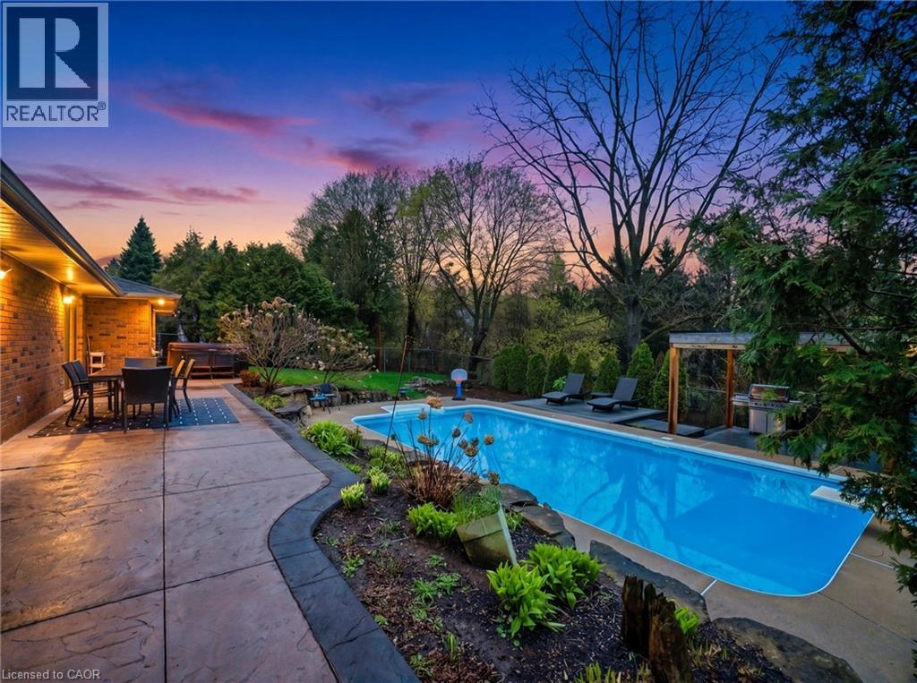 30 CARL Crescent, Waterdown, Ontario, L8B0G5 — Photo 43