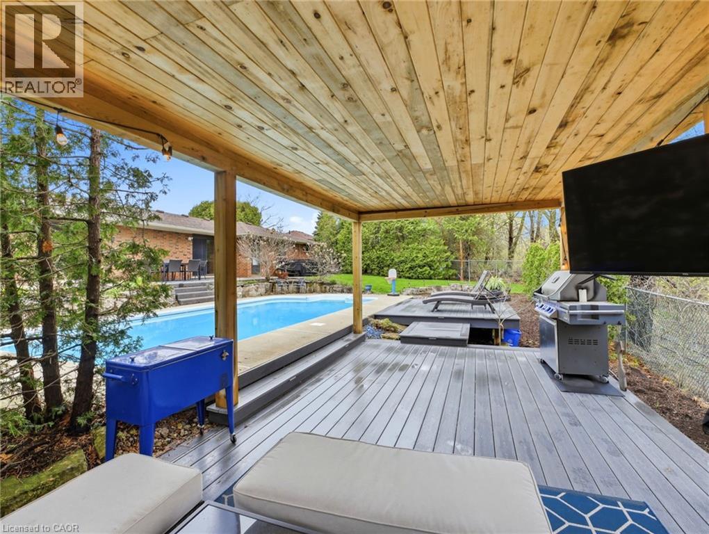 30 CARL Crescent, Waterdown, Ontario, L8B0G5 — Photo 6