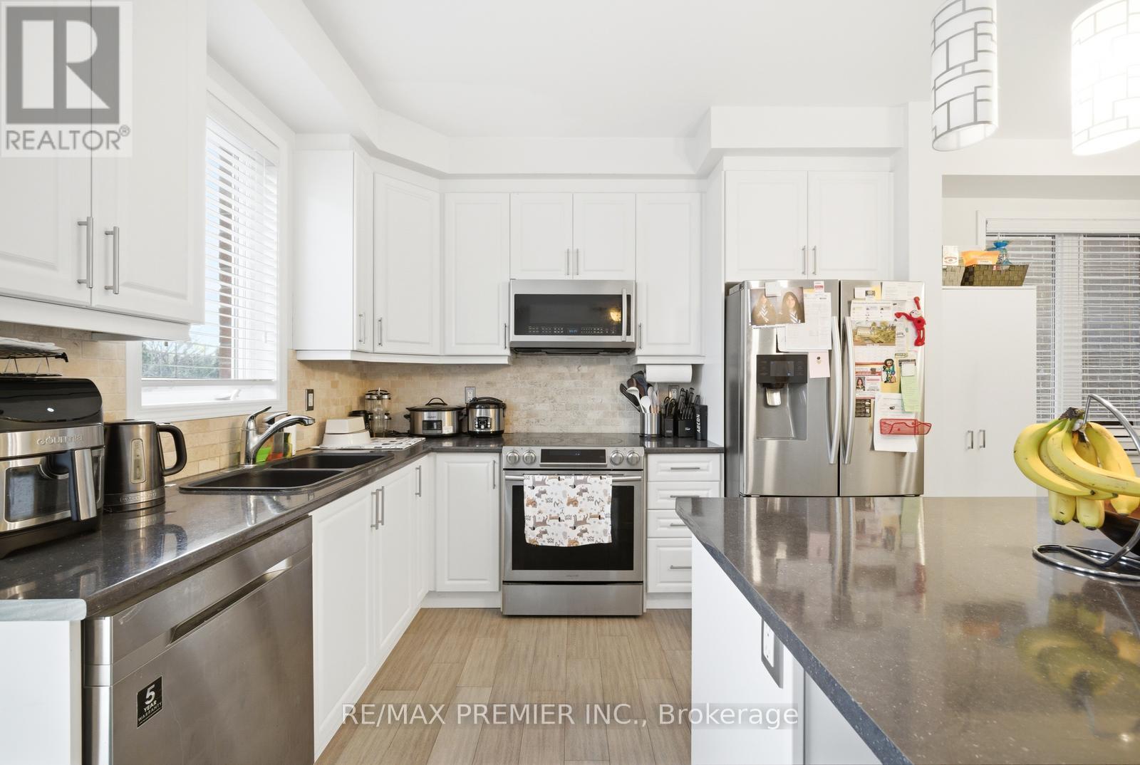 931 PENSON CRESCENT, Milton (CO Coates), Ontario, L9T8Z7 — Photo 10
