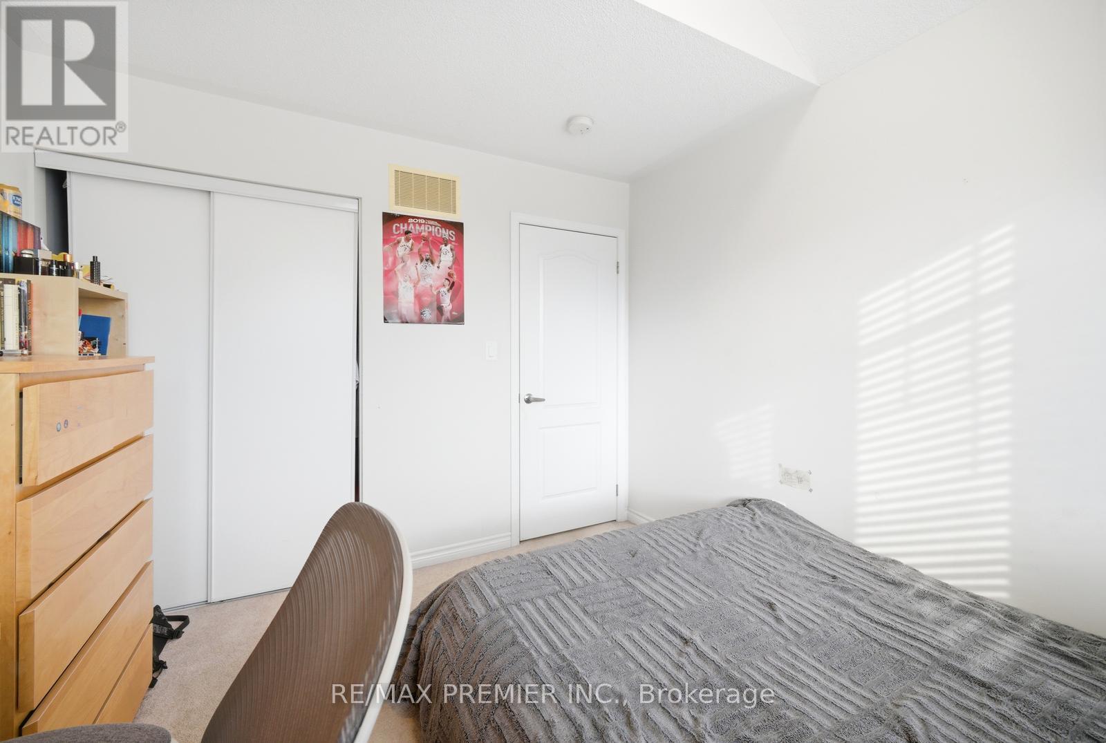 931 PENSON CRESCENT, Milton (CO Coates), Ontario, L9T8Z7 — Photo 16