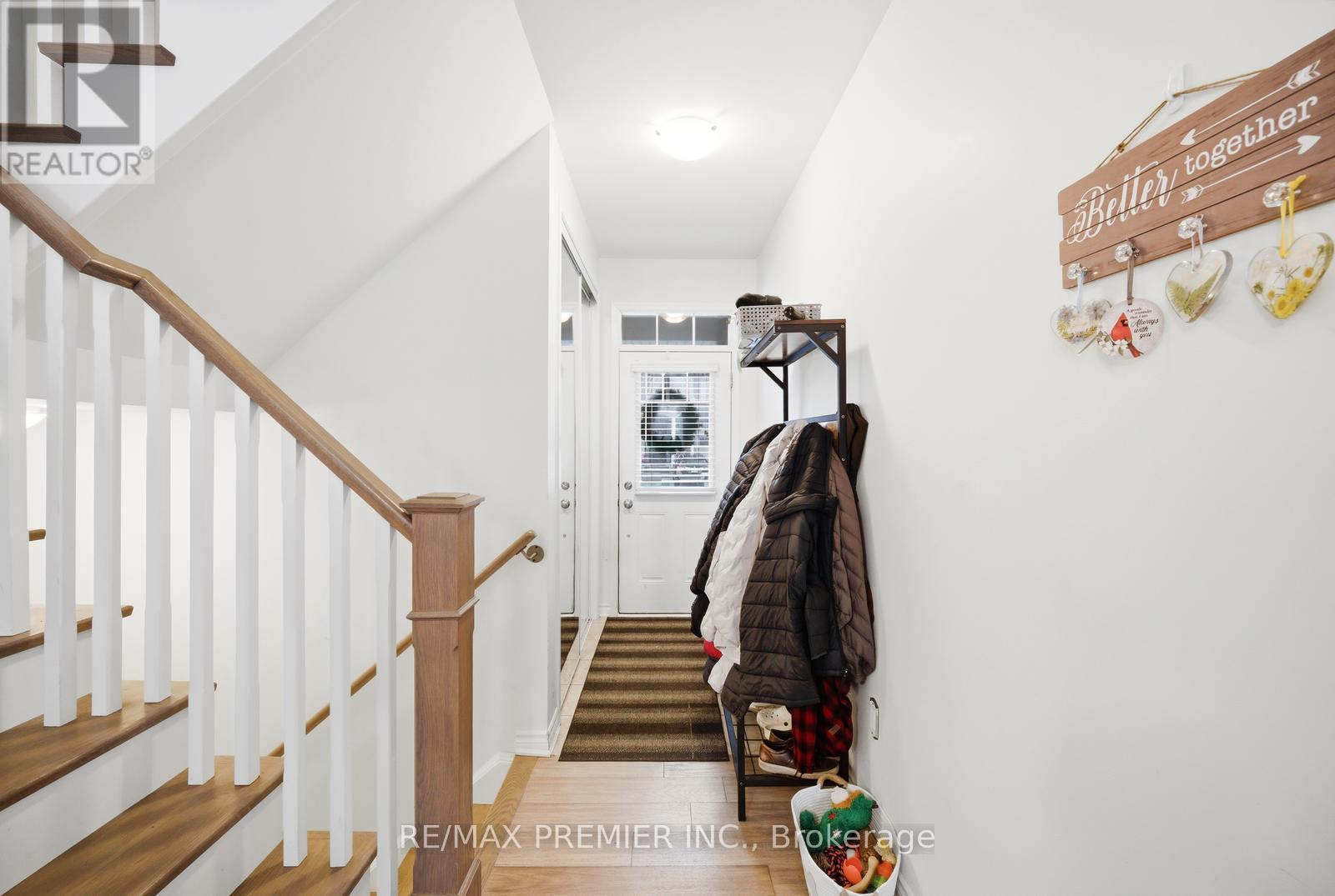 931 PENSON CRESCENT, Milton (CO Coates), Ontario, L9T8Z7 — Photo 3