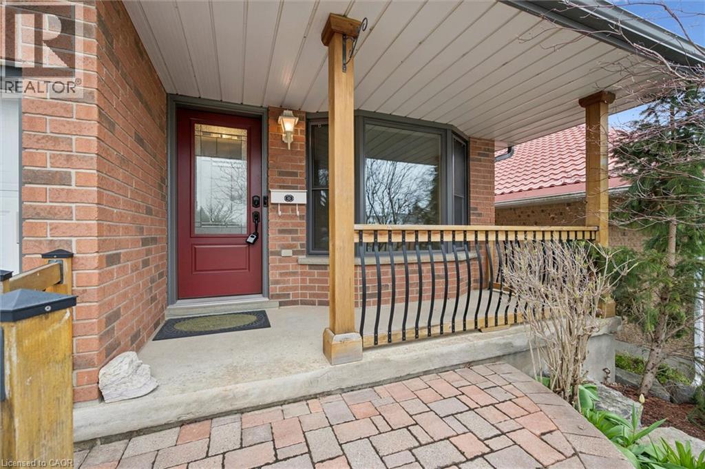 576 THORNDALE Drive, Waterloo, Ontario, N2T2P9 — Photo 3