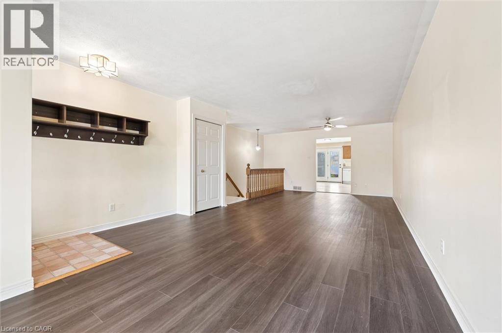 576 THORNDALE Drive, Waterloo, Ontario, N2T2P9 — Photo 7