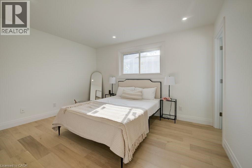 328 THE COUNTRY Way, Kitchener, Ontario, N2E2T3 — Photo 25