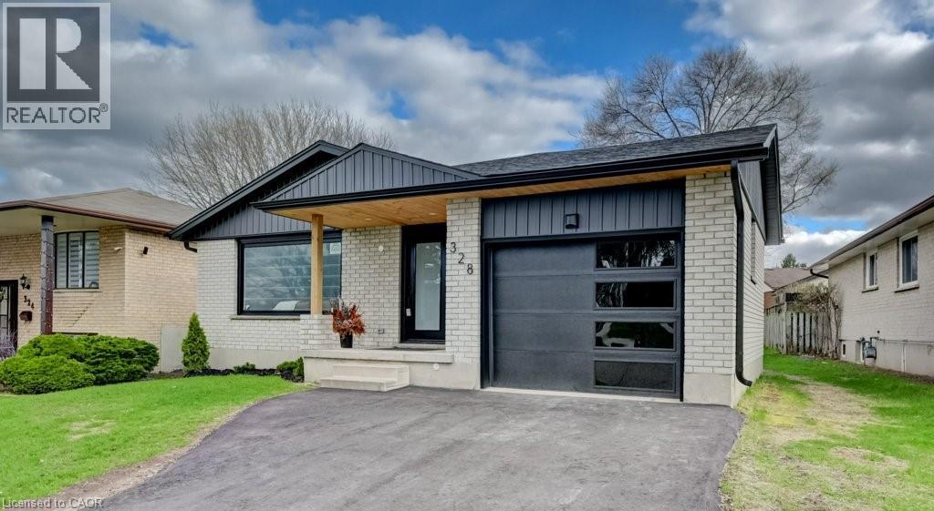 328 THE COUNTRY Way, Kitchener, Ontario, N2E2T3 — Photo 5