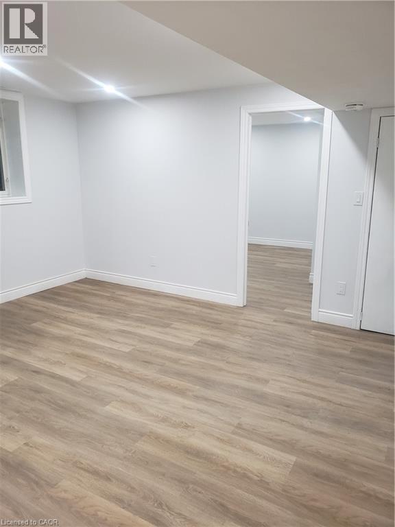 18 FOREST GROVE Lane Unit# Lower, Kitchener, Ontario, N2R0G3 — Photo 7