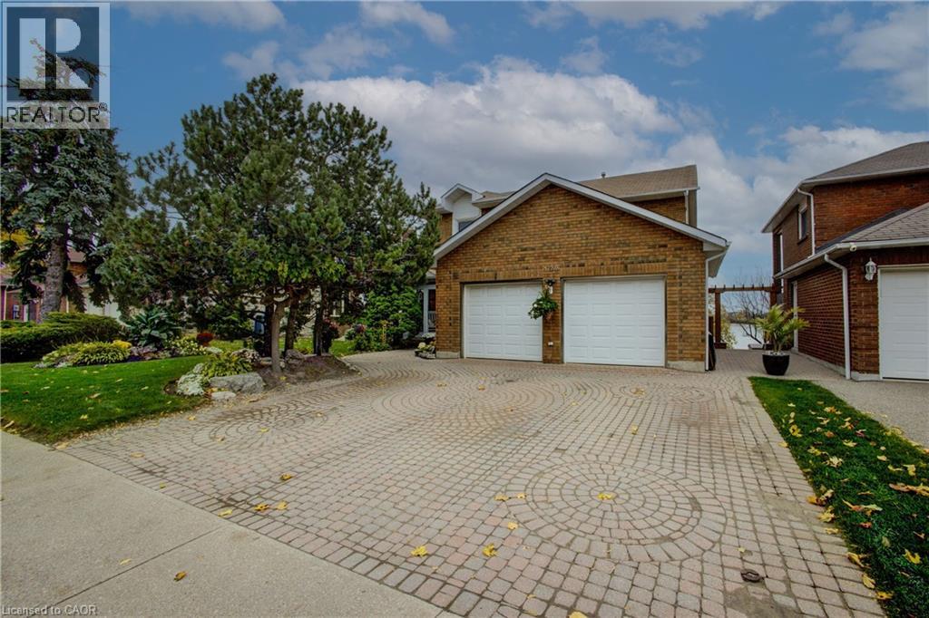 109 PROFESSOR'S LAKE Parkway, Brampton, Ontario, L6S4P8 — Photo 4