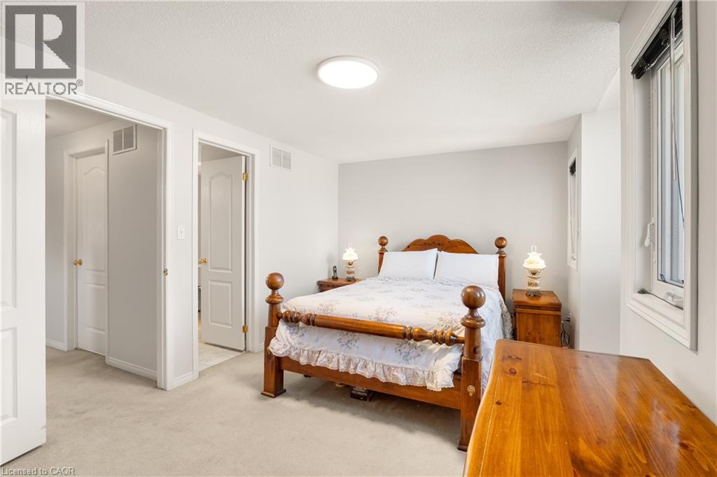 92 SNOWDROP Crescent, Kitchener, Ontario, N2E4G6 — Photo 27