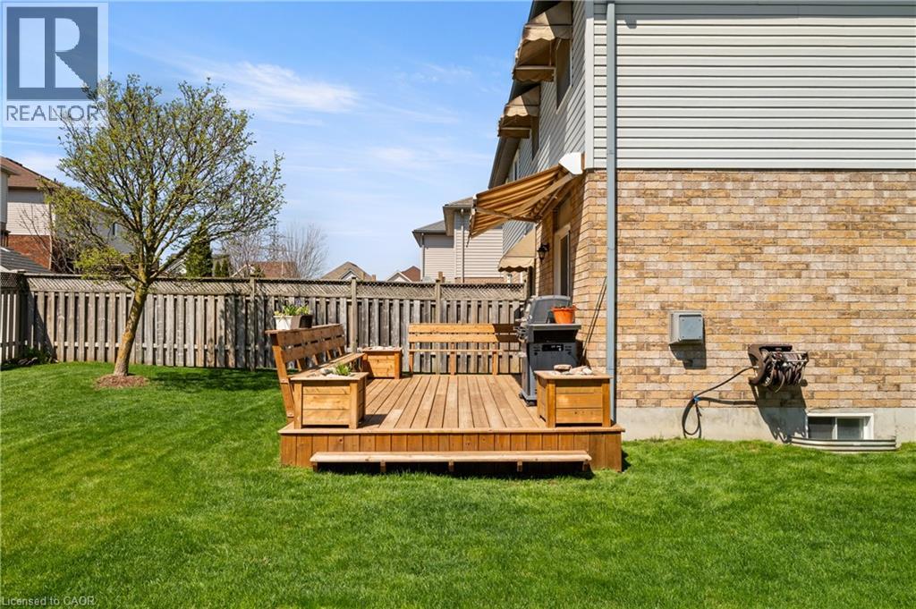 92 SNOWDROP Crescent, Kitchener, Ontario, N2E4G6 — Photo 34