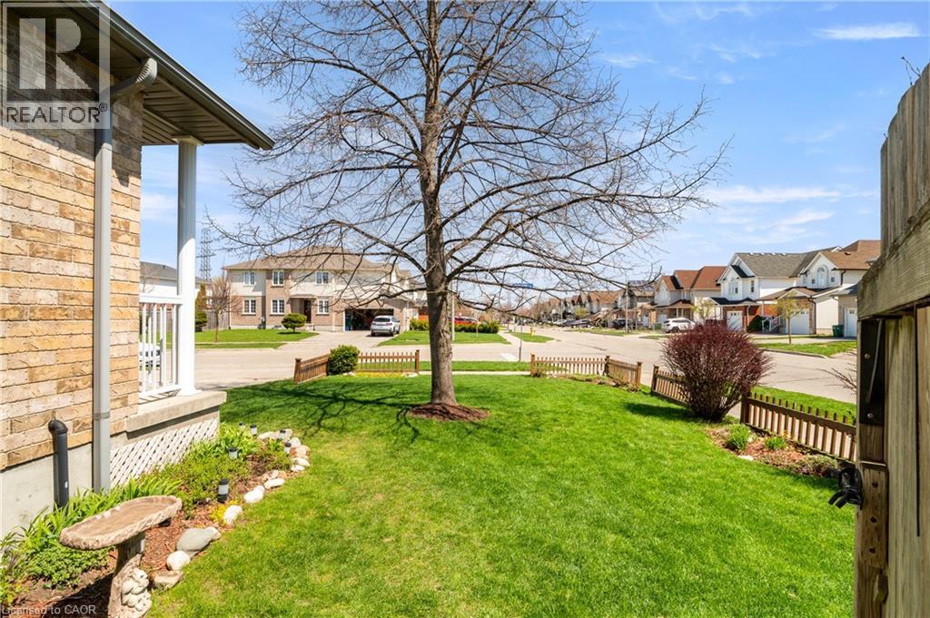 92 SNOWDROP Crescent, Kitchener, Ontario, N2E4G6 — Photo 43