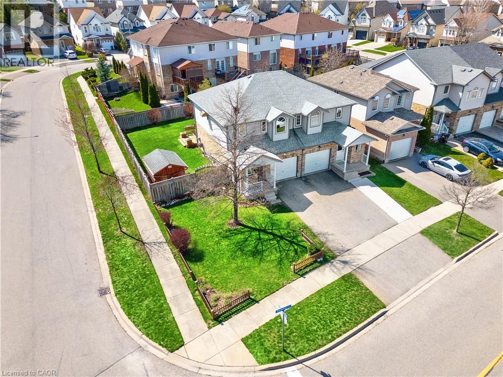 92 SNOWDROP Crescent, Kitchener, Ontario, N2E4G6 — Photo 46