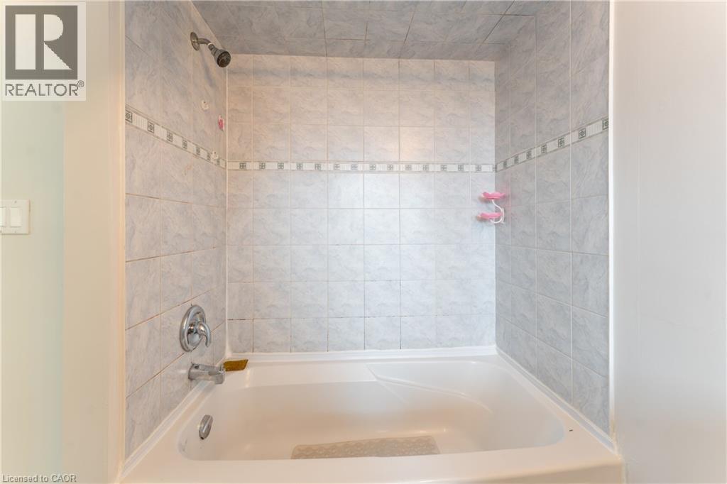 58 NOVOCO Drive, Hamilton, Ontario, L9C7E8 — Photo 28