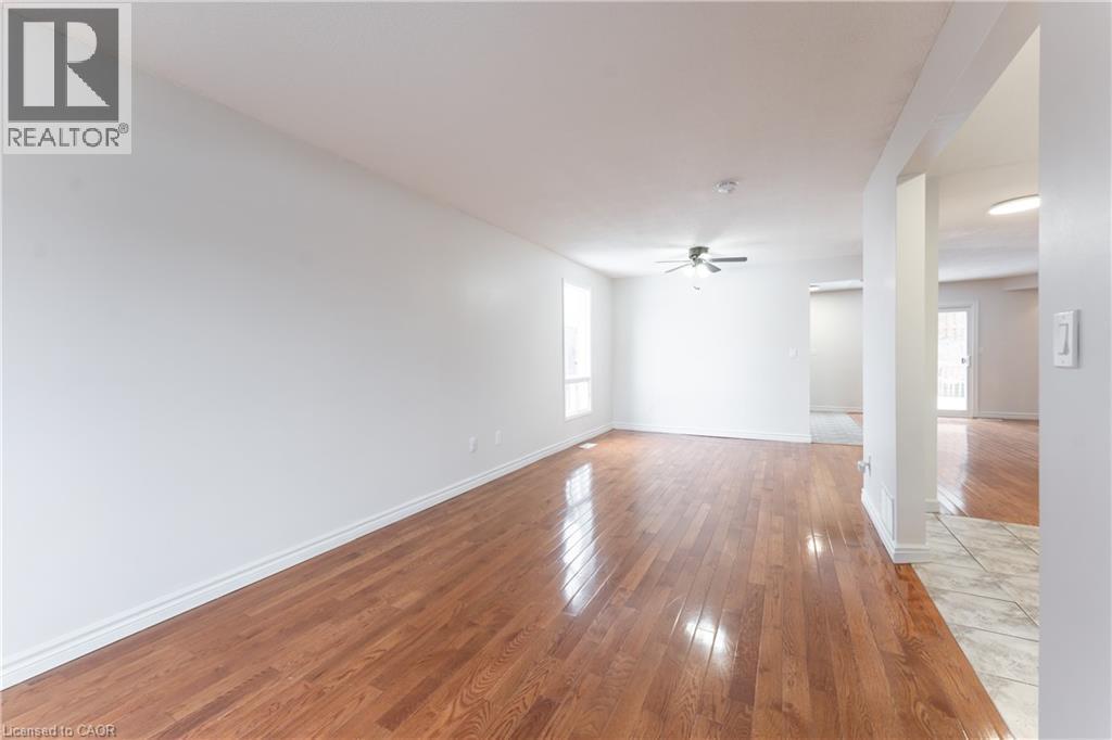 58 NOVOCO Drive, Hamilton, Ontario, L9C7E8 — Photo 6