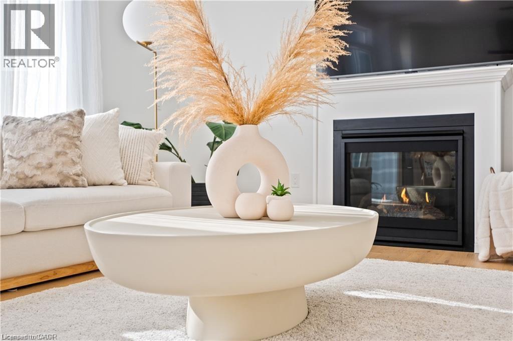 66 CESAR Place, Ancaster, Ontario, L9G0G3 — Photo 7
