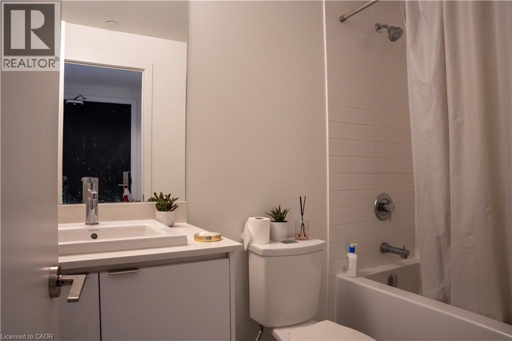 55 DUKE Street W Unit# 803, Kitchener, Ontario, N2H0C9 — Photo 9