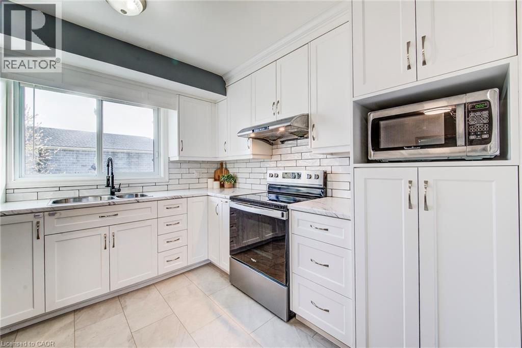 265 THALER Avenue, Kitchener, Ontario, N2A1R7 — Photo 17