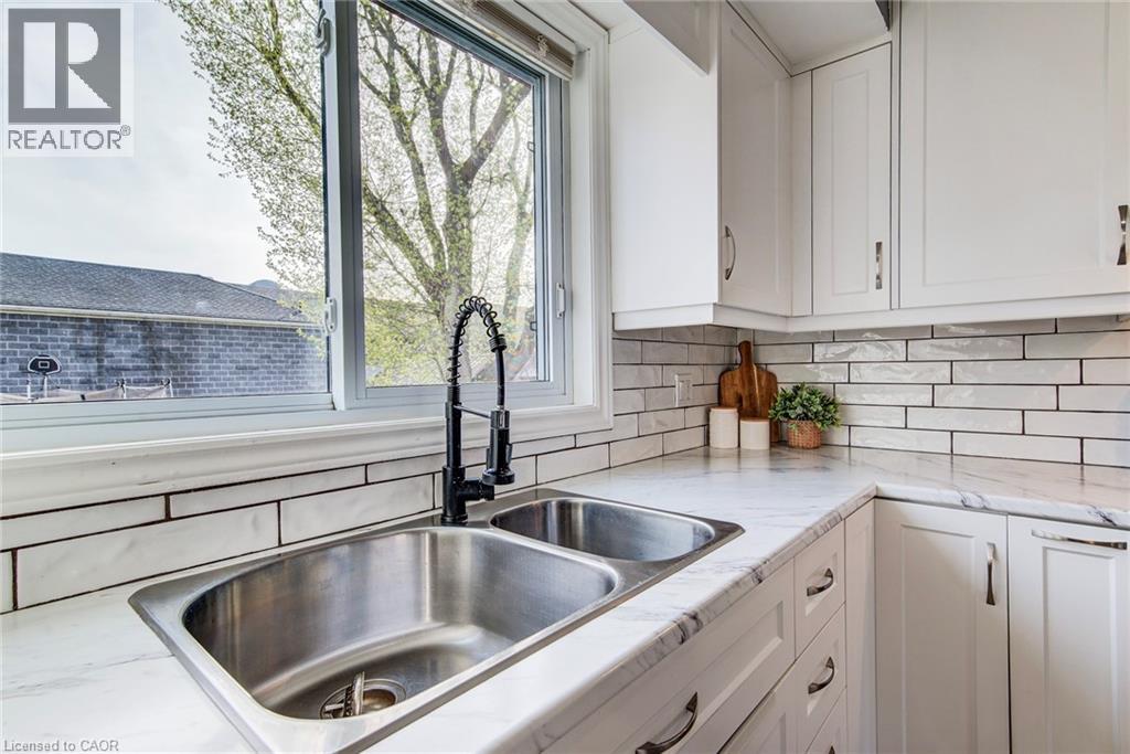 265 THALER Avenue, Kitchener, Ontario, N2A1R7 — Photo 18
