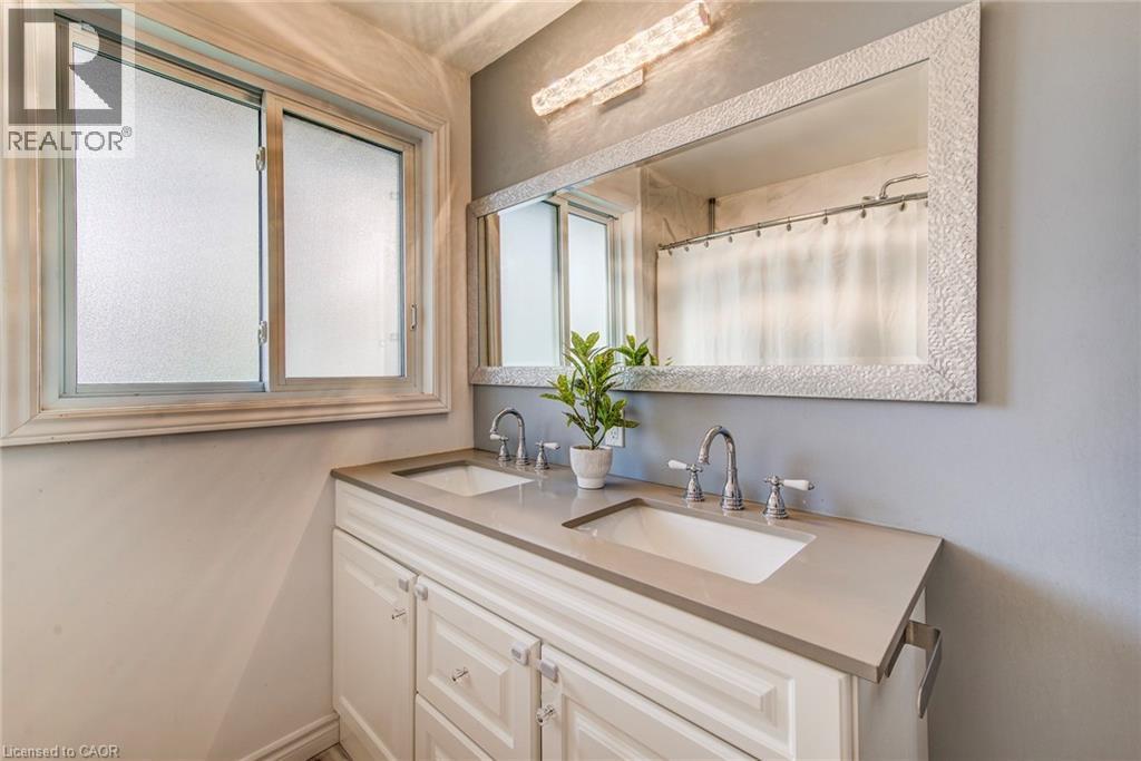 265 THALER Avenue, Kitchener, Ontario, N2A1R7 — Photo 27