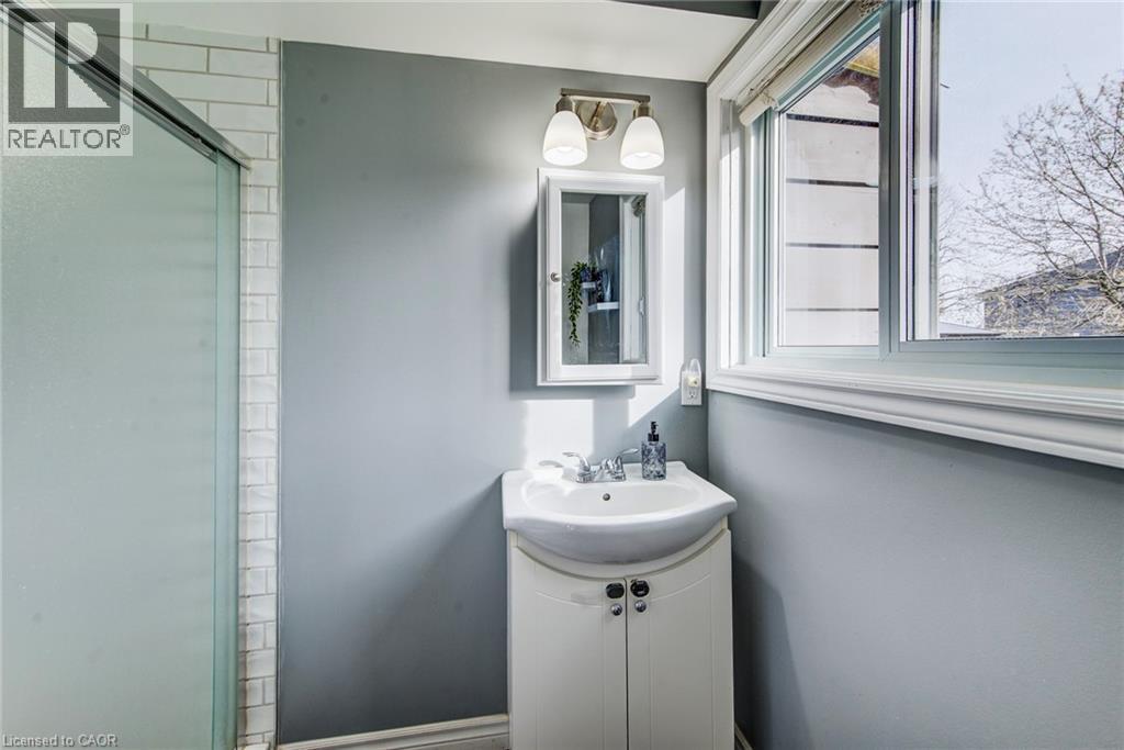 265 THALER Avenue, Kitchener, Ontario, N2A1R7 — Photo 28