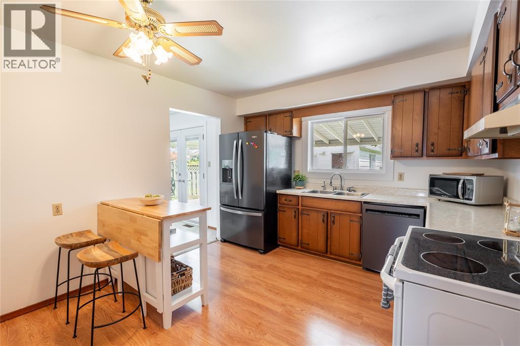 354 BENTINCK STREET, St Clair, Ontario, N0N1G0 — Photo 11