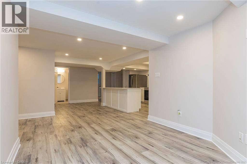 255 YORK Road Unit# LOWER, Dundas, Ontario, L9H1N1 — Photo 12