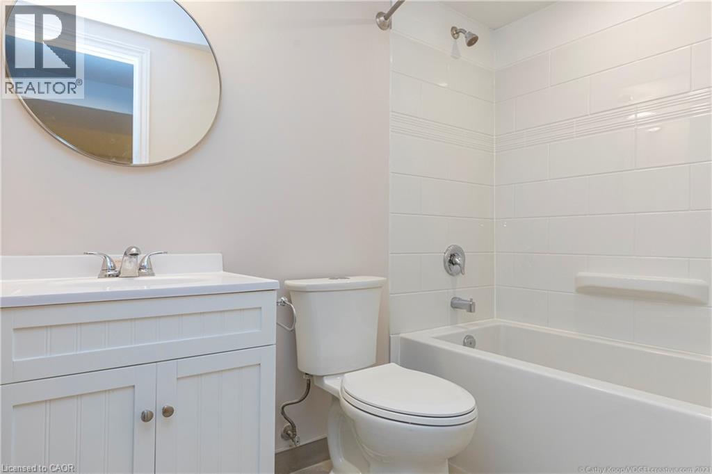 255 YORK Road Unit# LOWER, Dundas, Ontario, L9H1N1 — Photo 16