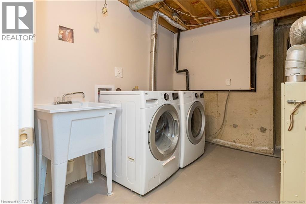 255 YORK Road Unit# LOWER, Dundas, Ontario, L9H1N1 — Photo 20
