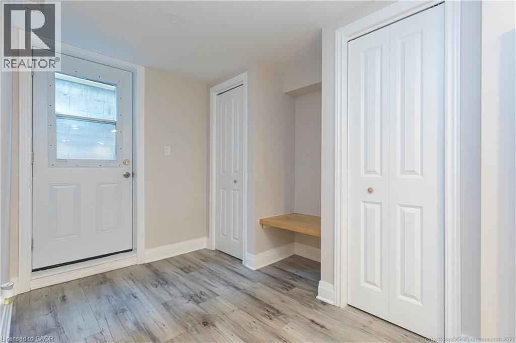 255 YORK Road Unit# LOWER, Dundas, Ontario, L9H1N1 — Photo 21