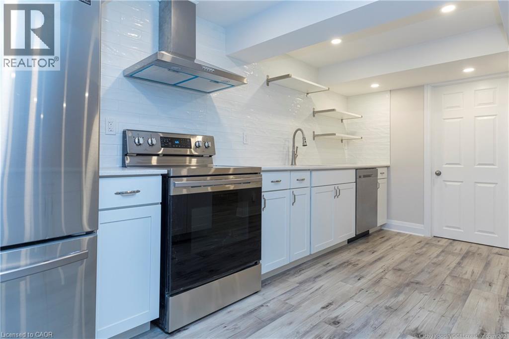 255 YORK Road Unit# LOWER, Dundas, Ontario, L9H1N1 — Photo 4