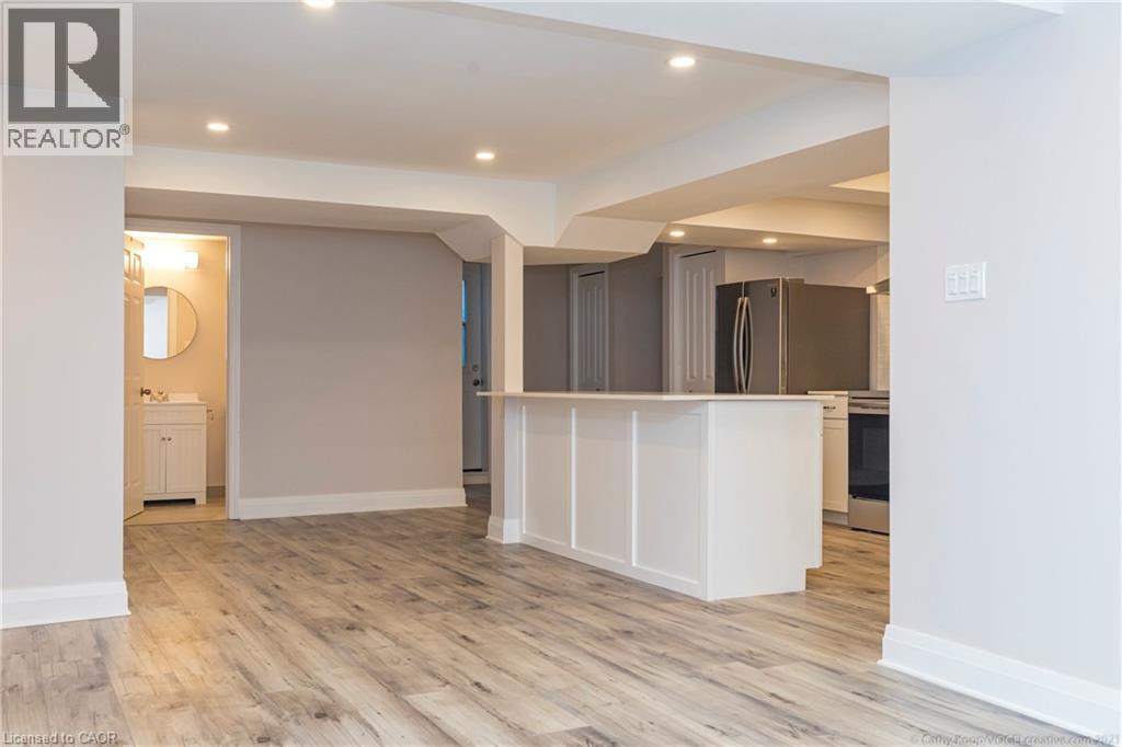 255 YORK Road Unit# LOWER, Dundas, Ontario, L9H1N1 — Photo 9